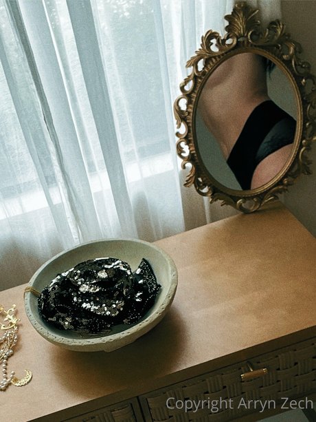 Arryn Zech beautiful actress images