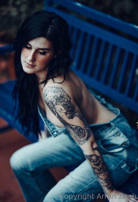 Arryn Zech sex actress image