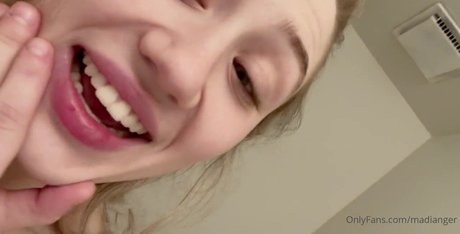 Madi Anger pretty model pictures