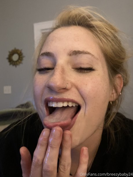 Breezy baby24 pornstar exclusive images