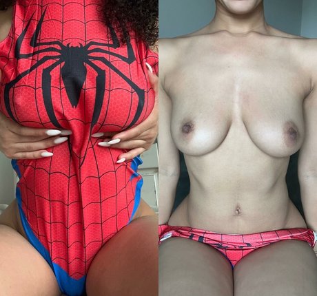 Daniellesummersxo pornstar nudes pic