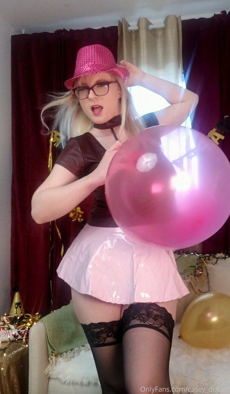 Casey Deluxe exclusive model image