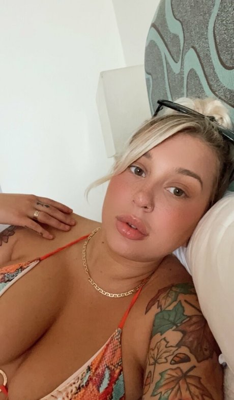 Autumn Moretti porn model gallery