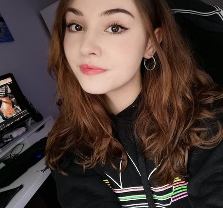 Lunateac pornstar nice img