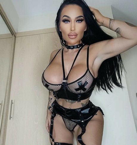 Ava Van Rose model adult photo