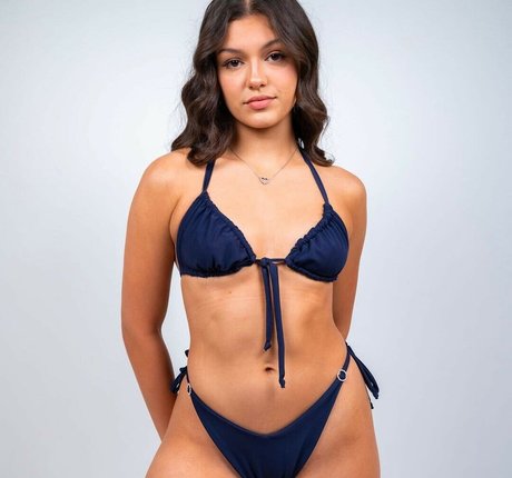 Bria ASMR exclusive model pic