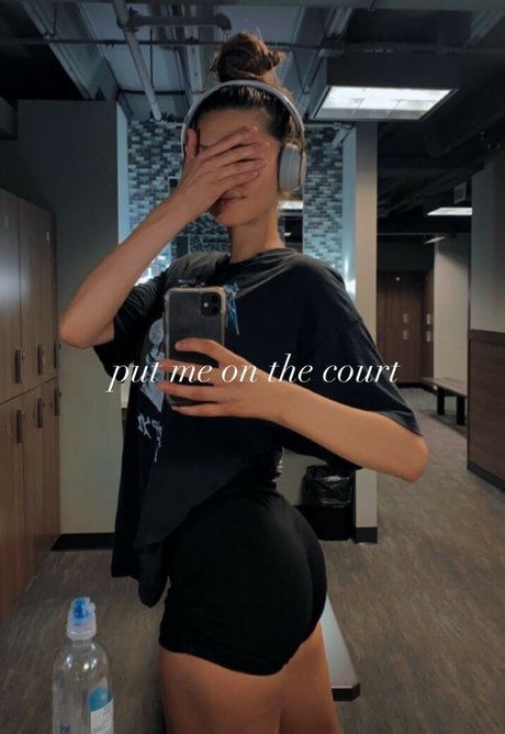 Braydee Cardinal naked star image