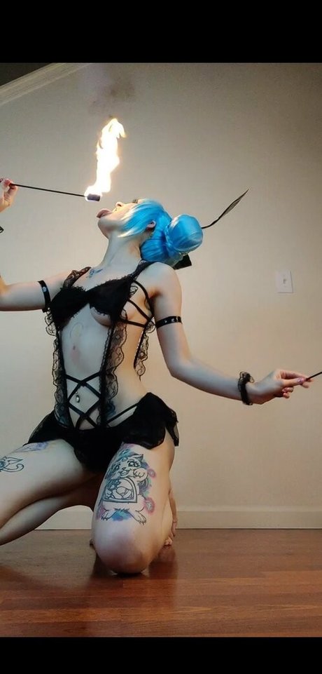 vailewdfree nice actress pic