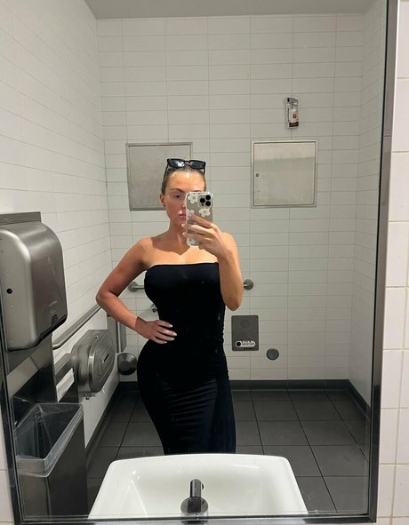 juliasandoval model erotic img