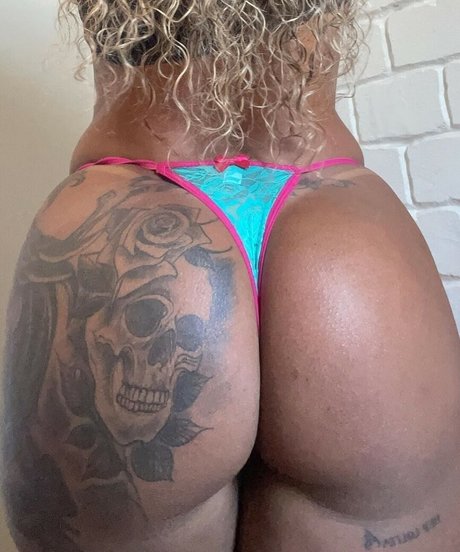 Allanna Jhessy model sexy galleries