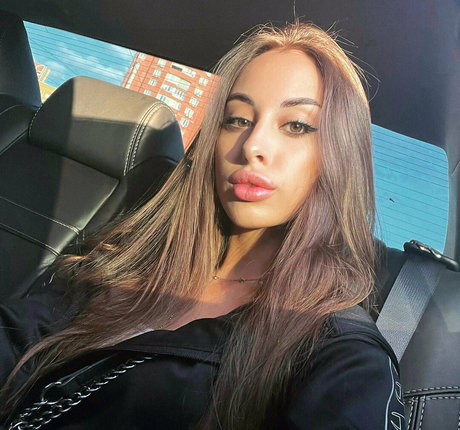 julianoble xxx model picture