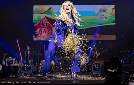 Melissa Naschenweng pornstar sex gallery