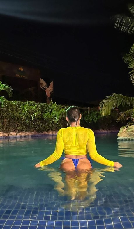 Vitoria Kelly naked star picture