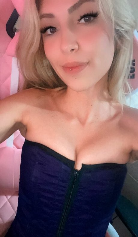 naathys naked star gallery