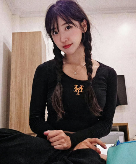 jinnytty pornstar sexy pics