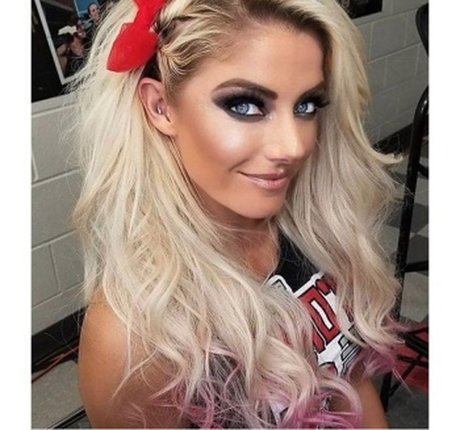 Alexa Bliss Profile pic