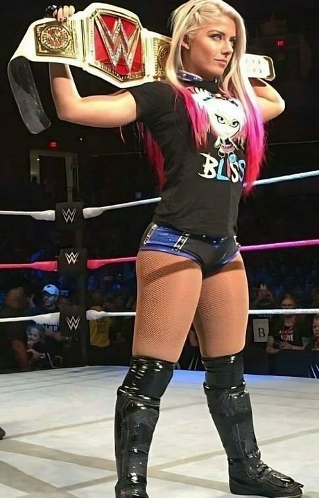 Alexa Bliss model top images