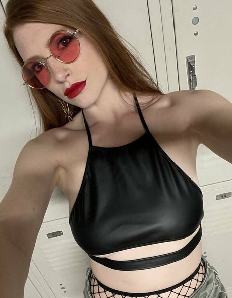 freeabbifox5 star top pic