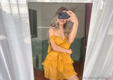 nicoleevien high quality model image