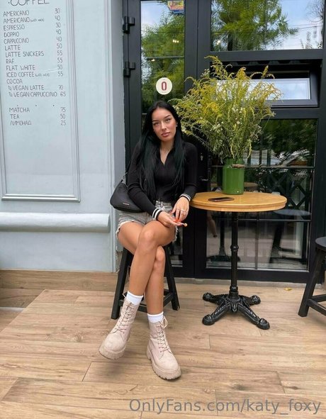 luxury lady pornstar hd img