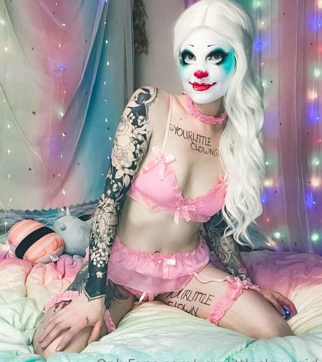 yourlittleclowngirl Profile pic