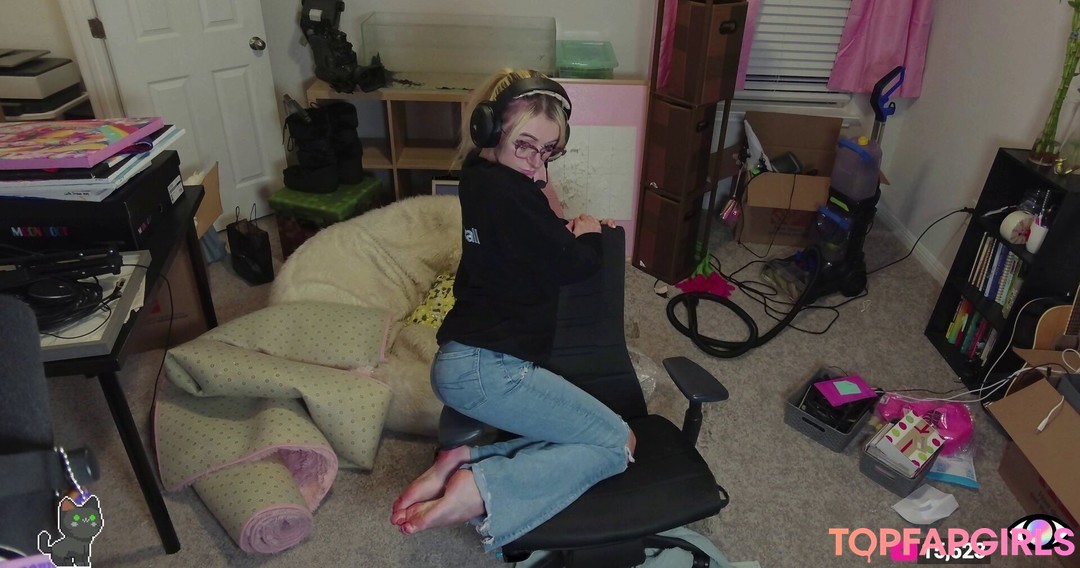 Adrianah Lee hd model pics