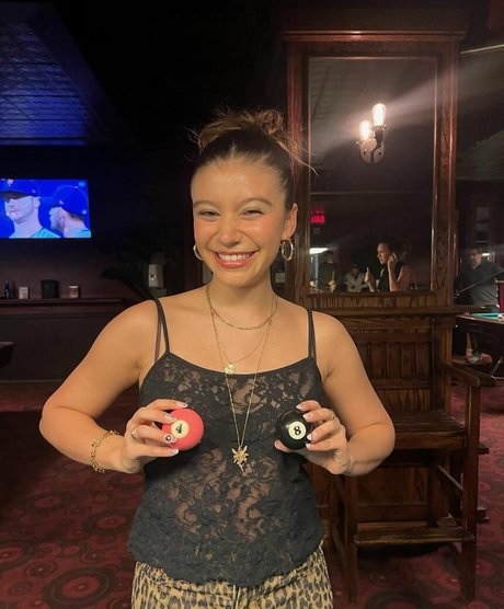 Genevieve Hannelius high quality model photos