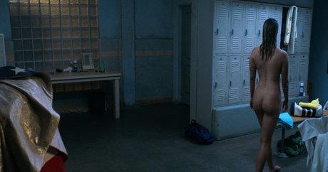 Betty Gilpin pornstar erotic images