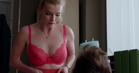 Betty Gilpin pornstar hd image