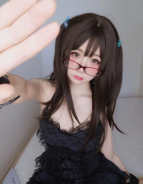 YaoYaoQwQ pornstar nude galleries