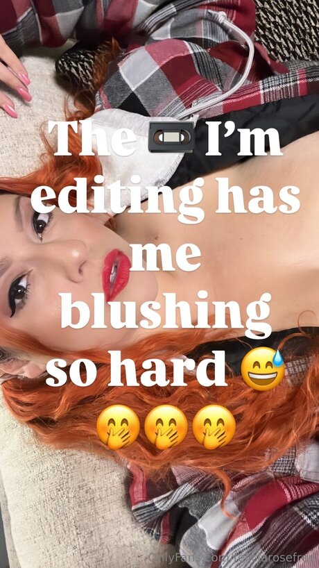 Feliciarosefree naked model image