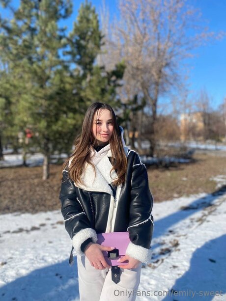 Emily Sweet art pornstar gallery