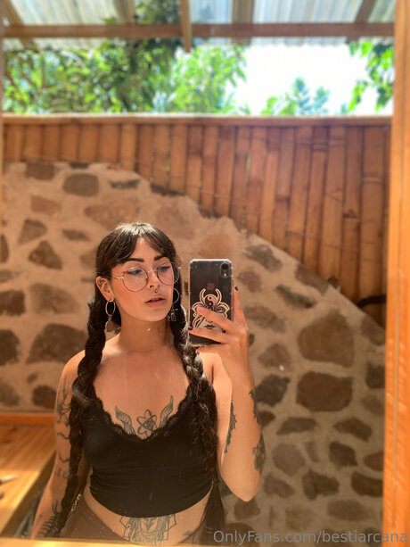 Bestiarcana nudes star pic