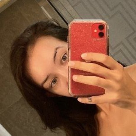 Charity4Charity hot model image