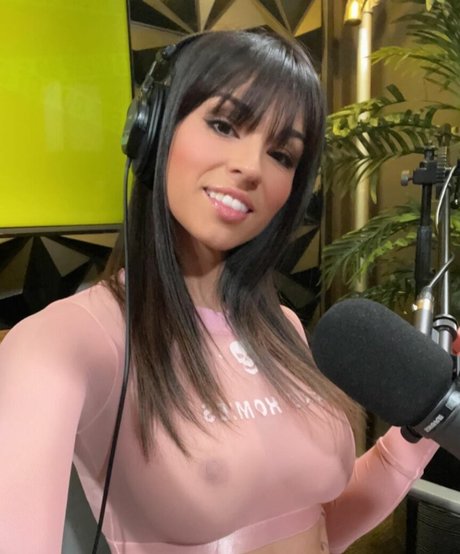 Lana Chairez naked model photos