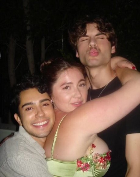 Emma Kenney pornstar perfect pic