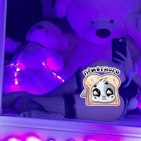 lolityyan nude actress images