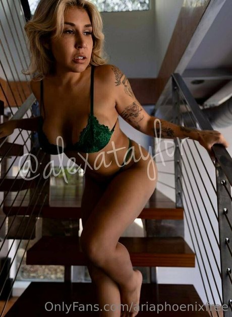 ariaphoenixfree star adult galleries