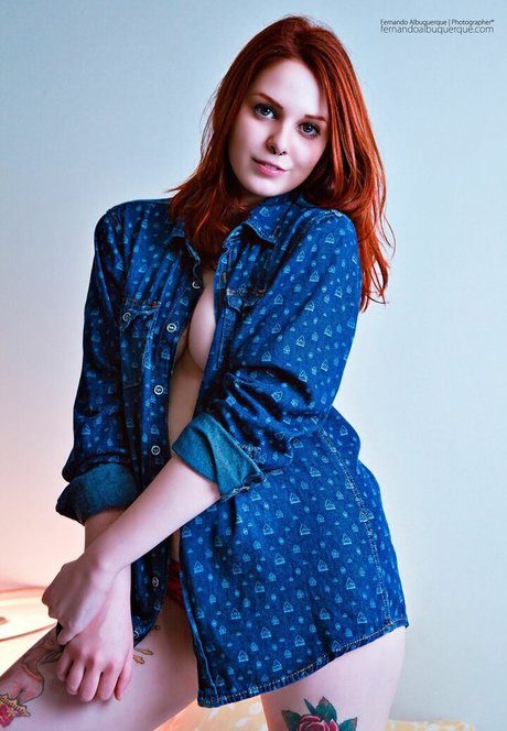 Showliana model exclusive img