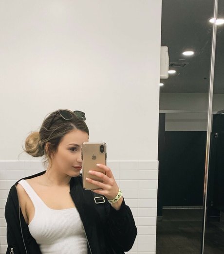 Palmbee model pretty gallery