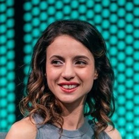 Laure Valee hd model gallery