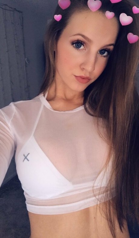 Olivia Schimmel star art images