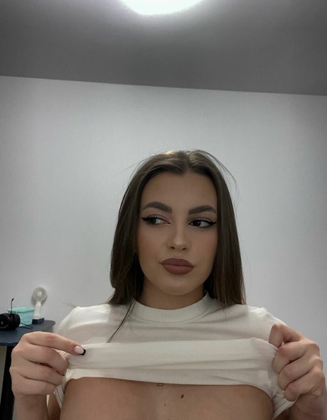 biee 20 adult model archive