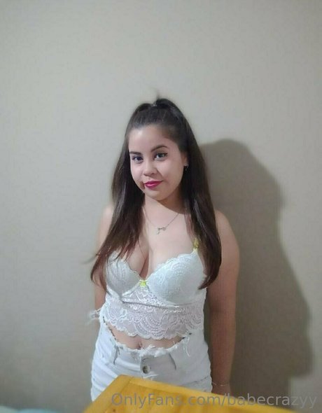 babecrazyy beautiful actress images