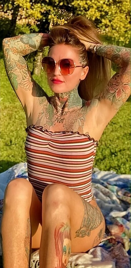 janine xxx star pictures