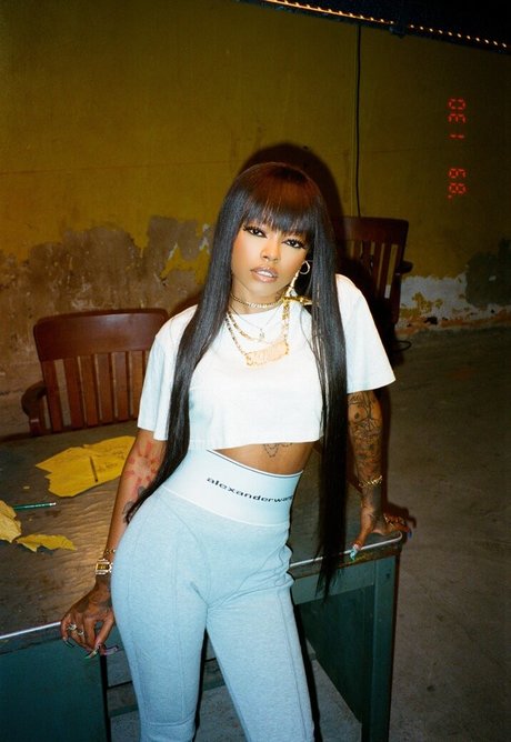 Maliibu Miitch sex model archive