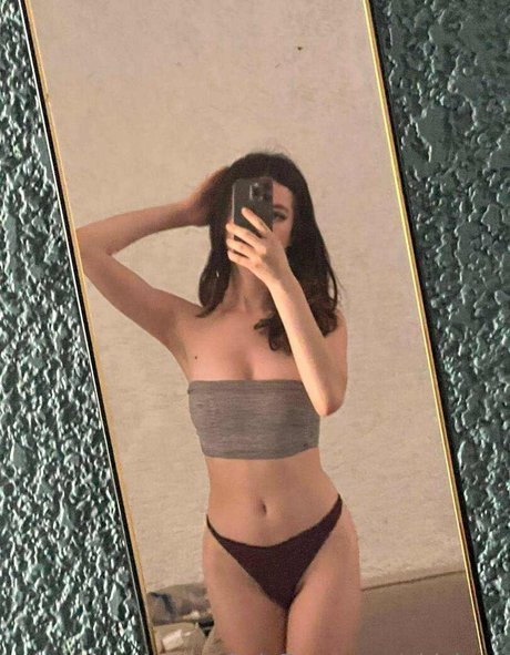 Abicita a nudes model pictures