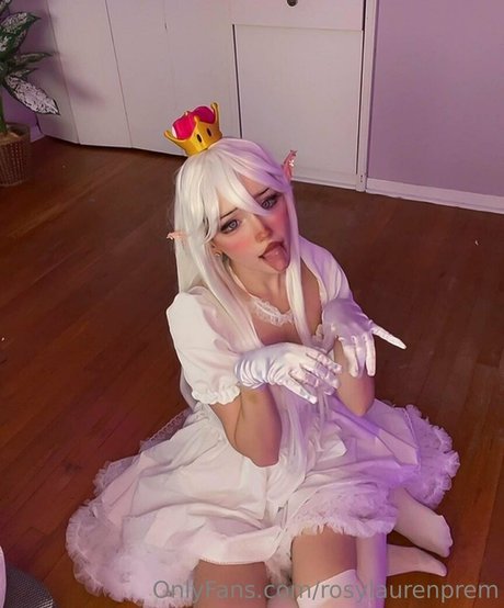 rosylaurenhours star nude photos