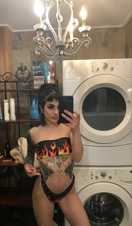 gothhbabyy star nudes images