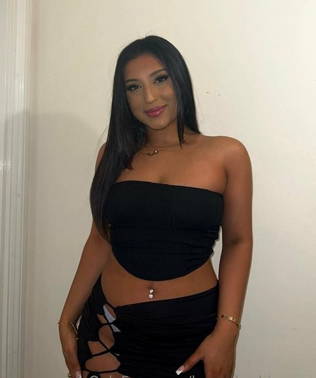 brownbarbieexxx star naked photo